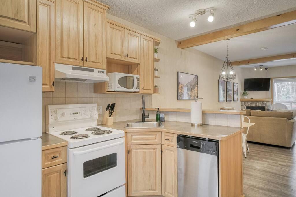 5 Mins To Banff - Cozy Townhome 2Br&2Bath - Banff Pass Included Canmore Exterior photo