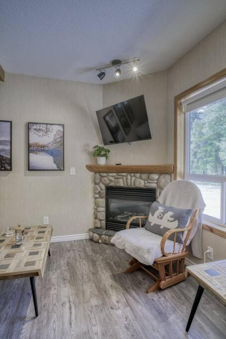 5 Mins To Banff - Cozy Townhome 2Br&2Bath - Banff Pass Included Canmore Exterior photo