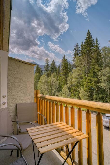 5 Mins To Banff - Cozy Townhome 2Br&2Bath - Banff Pass Included Canmore Exterior photo